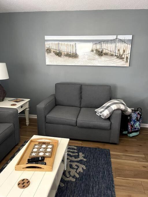 Lazy Palm 4 Pools Short Walk To Beach! Sleeps 5! Panama City Beach Exterior photo
